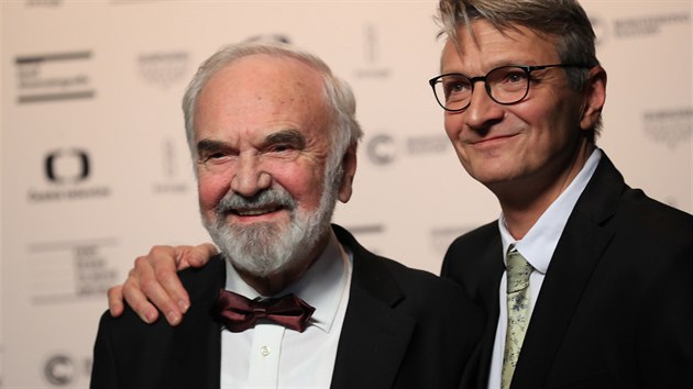 Snmek Kolja otce a syna Svrkovch vybrali et filmov kritici za film ticetilet. (1. nora 2020)