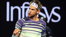 Raku�an Dominic Thiem se povzbuzuje ve finále Australian Open.