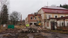 Demolice starých lázní v Blovsi (4. 2. 2020)