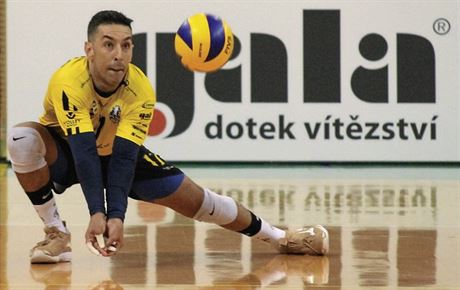 Brazilské libero Sérgio Nogueira v dresu Black Volley Beskydy.