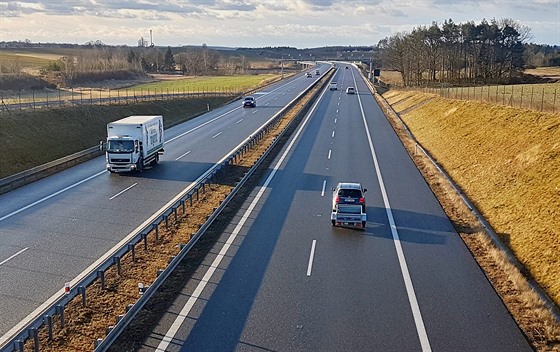 Stavba dálnice D3 postupně míří k rakouským hranicím.