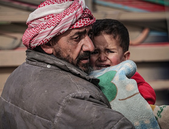 Tisíce Syřanů byly donuceny k vysídlení kvůli útokům řízeným Asadovým režimem a...