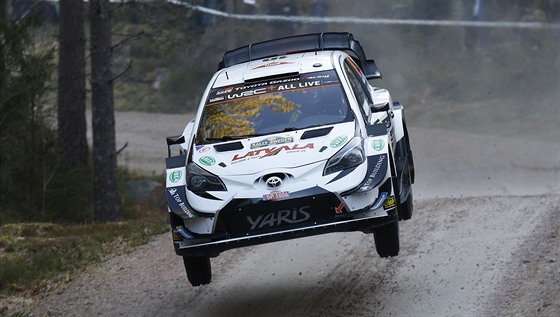 Jari-Matti Latvala pi védské rallye.
