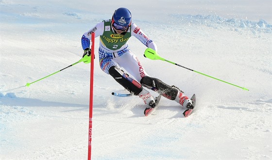 Slovenská lyaka Petra Vlhová na trati slalomu v Kranjské Goe