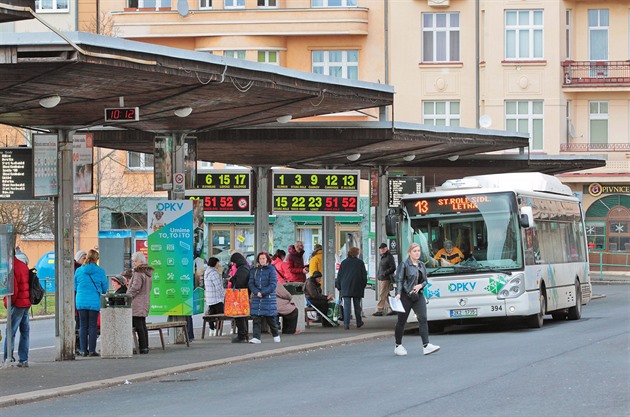 Trnice, uzlové autobusové nádraí karlovarské mstské hromadné dopravy.