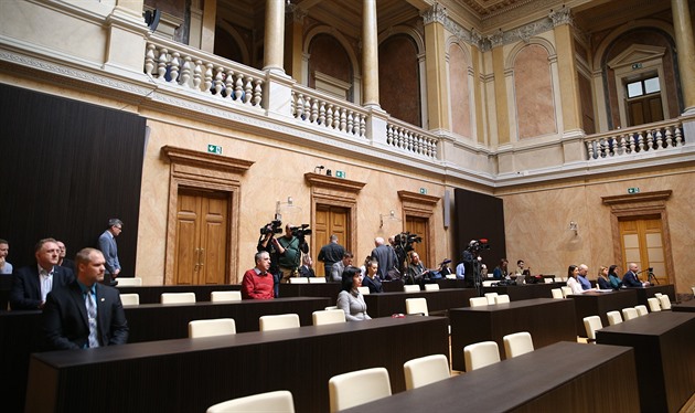 Ústavní soud bude řešit stížnost na úpravu penzí už v říjnu, možná veřejně