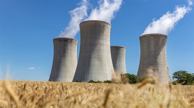 Na stropech příjmů elektráren stát vybírá víc, než čekal. Platí to jaderky