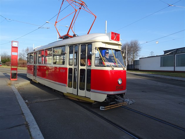 Tramvaj T1 na konené v áblicích