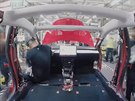 Jak se vyrábí Tesla Model 3