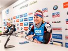 Lucie Charvátová se usmívá bhem tiskové konference na mistrovství svta v...