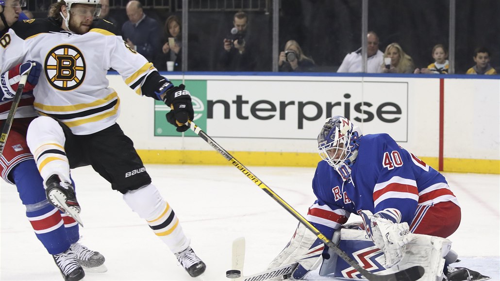 Boston si upevnil vedení v NHL, Pittsburgh sestřelil Detroit