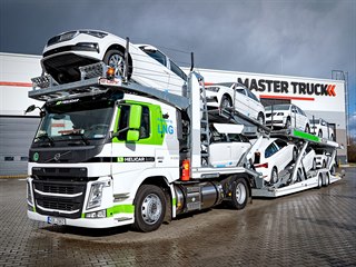 Kamion na stlačený zemní plyn Volvo FM/FH LNG ve službách firmy Helicar bude...