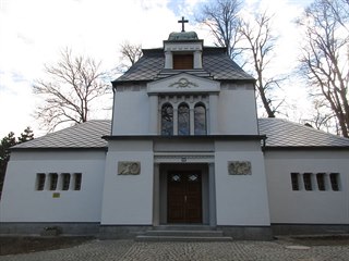 Hřbitovní kaple pro rozloučení pozůstalých s nejbližšími postavená na přelomu...