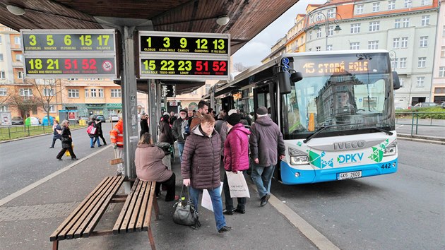 Trnice, uzlov autobusov ndra karlovarsk mstsk hromadn dopravy.