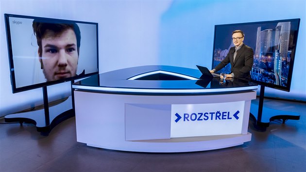 Student z nskho Wu-chanu Daniel Pekrek v diskusnm poadu Rozstel (18. nora 2020)