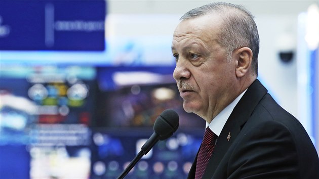 Tureck prezident Erdogan uvedl, e v pondl bylo zabito pt tureckch vojk a dalch pt bylo zranno v dsledku ostelovn v syrskm Idlbu. (10. nora 2020)