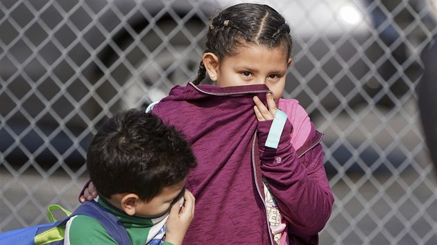 Děti ze školy Park Avenue Elementary ve čtvrti Cudahy museli ošetřit lékaři. (15. ledna 2020)
