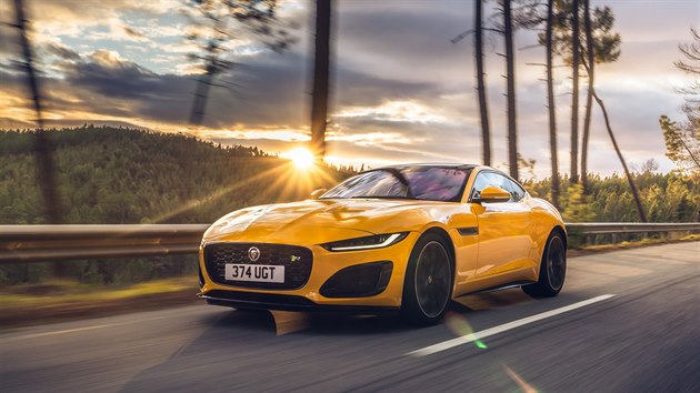 new Jaguar_F-Type R Coup AWD_Sorrento_yellow