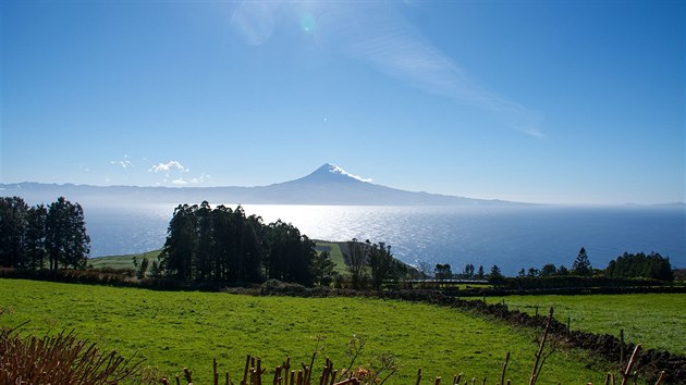 Pohled na nejvy horu Portugalska Pico na ostrov Pico