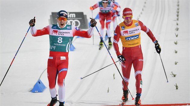 Norský běžec na lyžích Paal Golberg vyhrál stíhací závod SP v Östersundu, ve finiši předstihl Alexandra Bolšunova z Ruska.