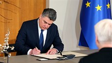 Nový chorvatský prezident Zoran Milanovic skládá písahu. (18. února 2020)