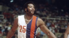 Darryl Dawkins byl na hiti k nepehlédnutí.