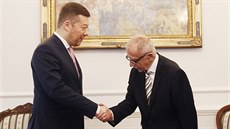 Nový veejný ochránce práv Stanislav Keek sloil slib do rukou místopedsedy...