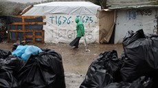 Migranti v peplnném táboe Moria na eckém ostrov Lesbos. Kvli podmínkách v...