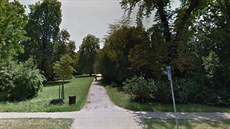 Zelenou plochu poblí� zámeckého parku v Lednici, kterou s oblibou vyu�ívají...