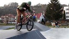 V Luhaovicích mají nový skatepark za 2,5 milionu korun.