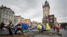 Zahájení prací na stavb Mariánského sloupu na Staromstském námstí. (17....