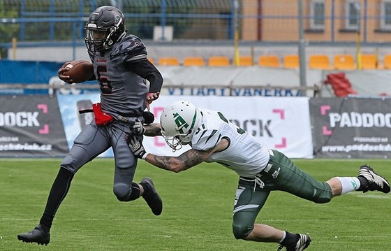 Reginald Langford (vlevo) psobil loni u Gladiátor jako hrá, letos vak navíc...