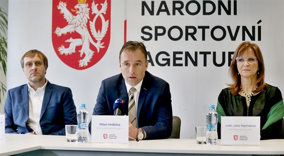 Národní sportovním agentura pi akci v Brn, uprosted její éf Milan Hnilika.