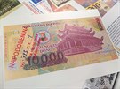 Ukázky napodobeniny peněz, které Česká národní banka představila na tiskové...