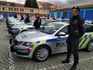Nová vozidla jihočeských policistů mají na přední části černé rámy.