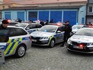 Policist dostali 24 novch aut s vytlaovacmi rmy