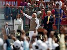 Americký prezident Donald Trump s manelkou Melanií navtívil Indii. Pivítal...