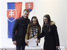 Na Slovensku zaaly parlamentní volby. Svj hlas u odevzdal pedseda hnutí...
