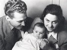 Josef Vtrovec, jeho manelka Margot a jejich dcera Jitka (1946)