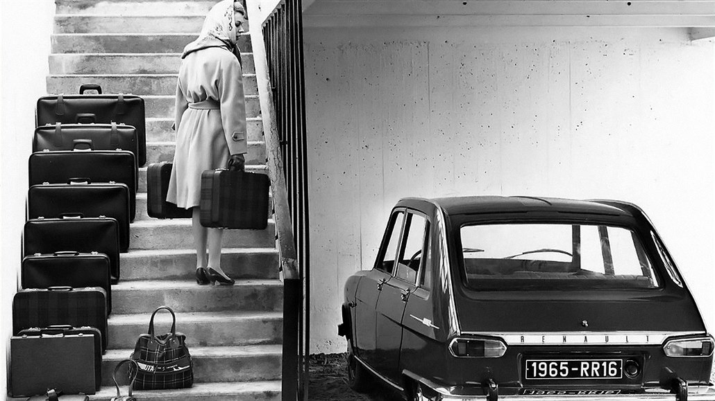 Autofotka týdne: Revoluční rodinný Renault 16 znalo i Československo