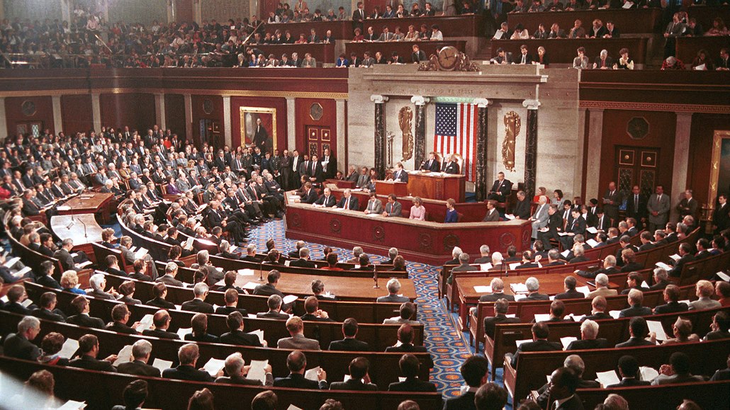 Prezident Václav Havel hovoí ped americkým Kongresem. Jeho projev k...