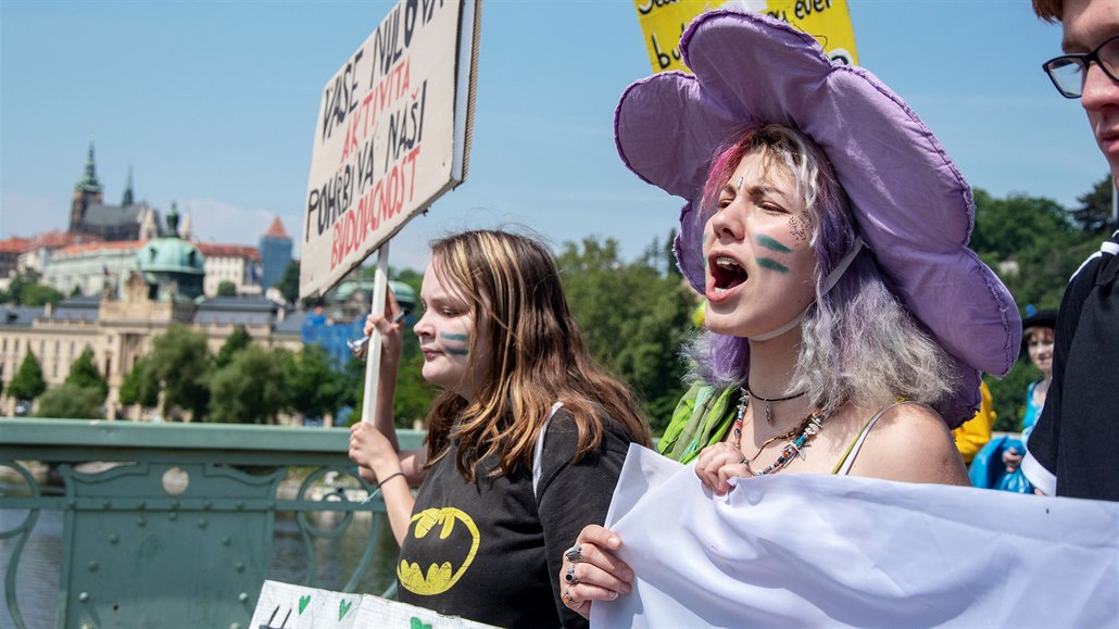 Stávky za klima probíhají i v Praze.