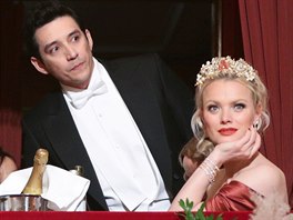 Herec Gabriel Luna a modelka Franziska Knuppe na Plese v Opee (Víde, 20....