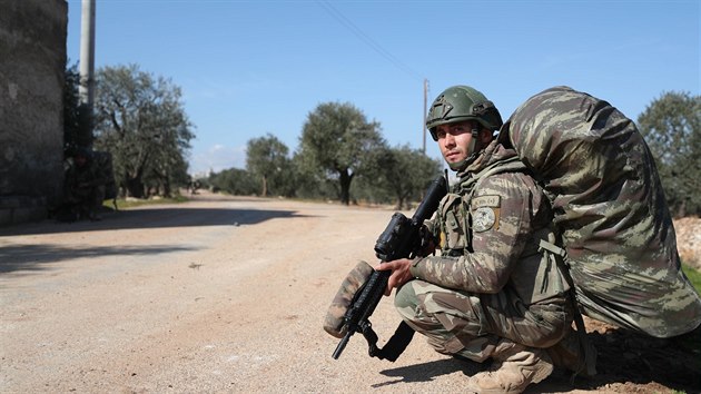 Turečtí vojáci v syrské provincii Idlíb (20. února 2020)