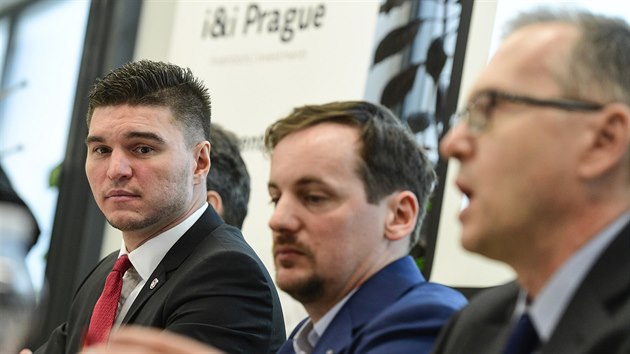 Zleva editel CUIP Otomar Slma, jednatel i&i Prague Jaromr Zahrdka a vedouc vzkumnho tmu spolenosti LAM-X Ji Mosinger (20. nora 2020)