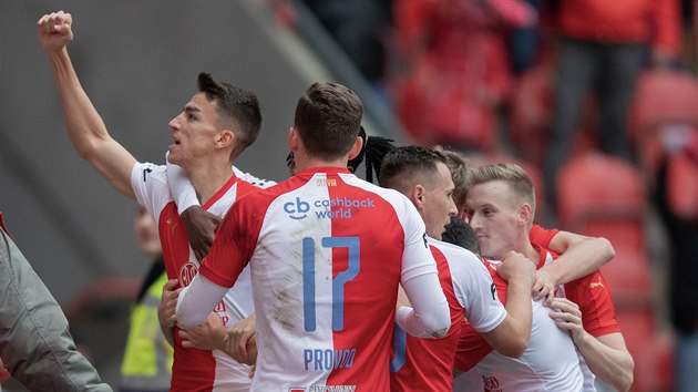 Fotbalist Slavie slav gl proti Opav.