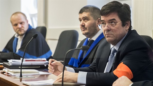 Kontroverzn slovensk podnikatel  Marian Koner stanul ped slovenskm soudem kvli padln smnek. (12. nora 2020)