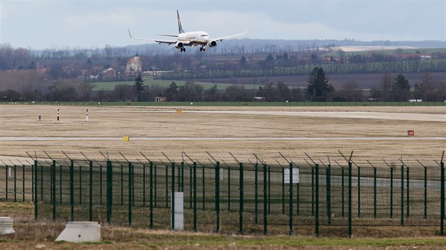 Pravidelná linka ze zasažené oblasti koronavirem v Itálii přistálo v Brně na letišti.
