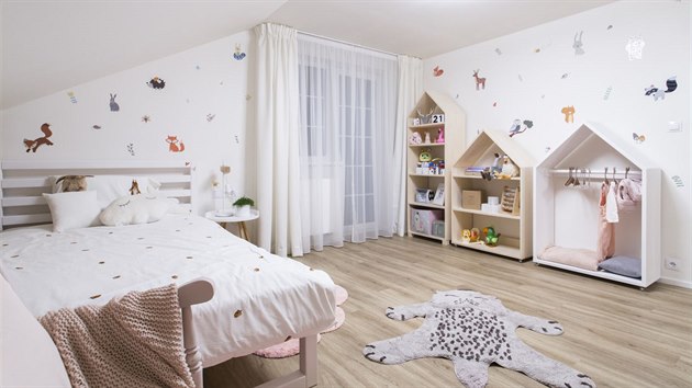 S vybavením pokoje pro Terezku pomohla designérům firma specializovaná i na dětský nábytek a doplňky.
