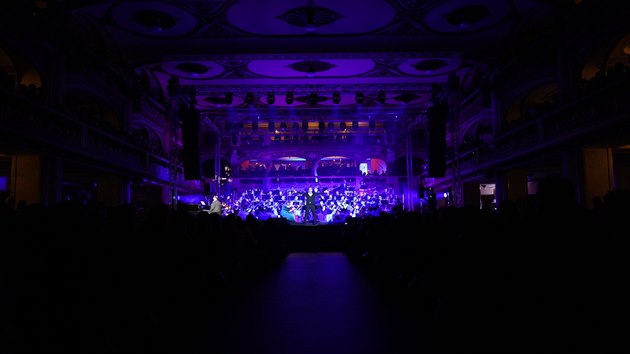 Koncert Police Symphony Orchestra ve vyprodané Lucerně (12. 1. 2020)